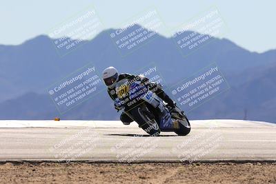 media/Dec-08-2024-CVMA (Sun) [[267e5a7075]]/Race 4-Amateur Supersport Middleweight/